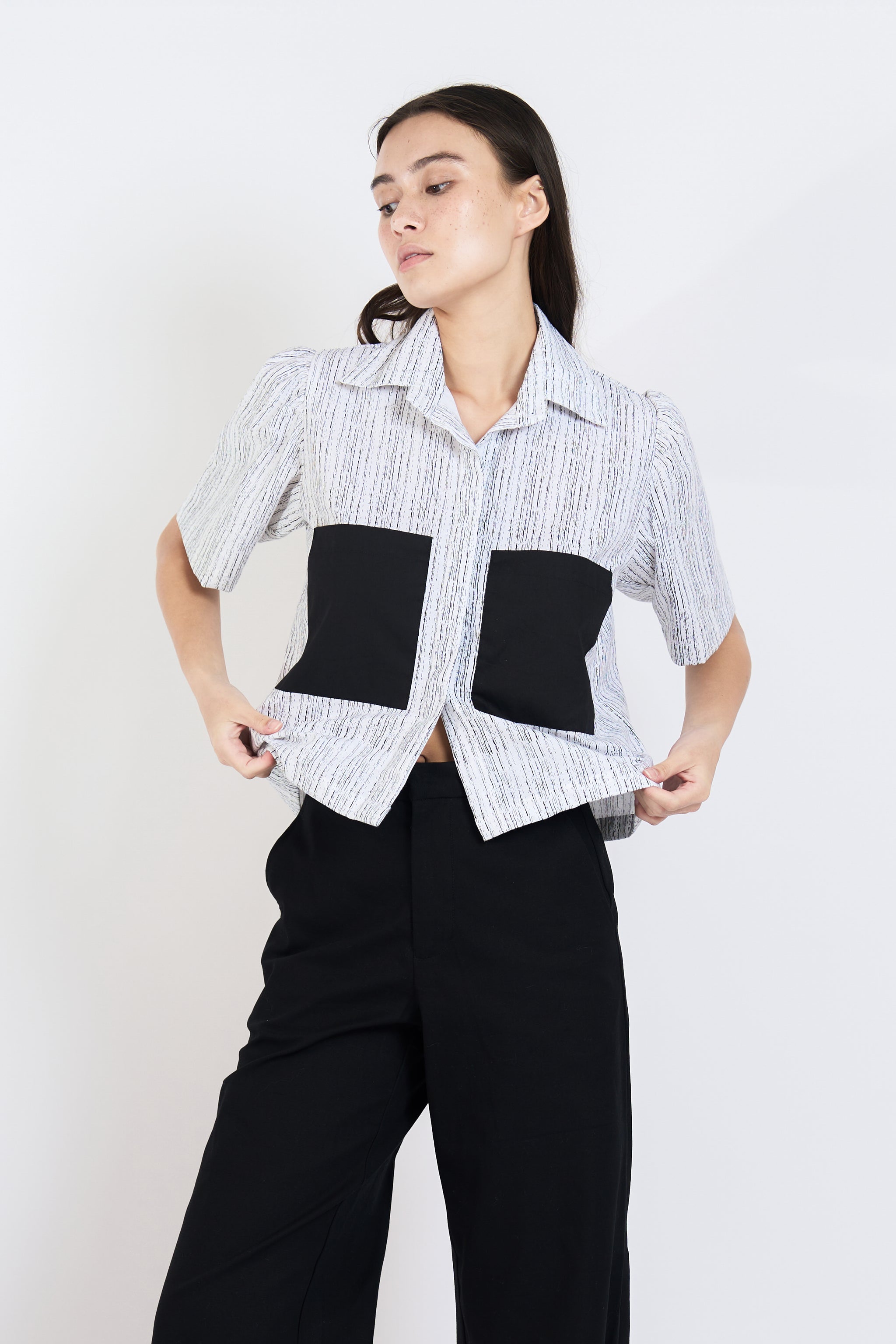 HAWTHORNE Button Down Top (BLACK AND WHITE)