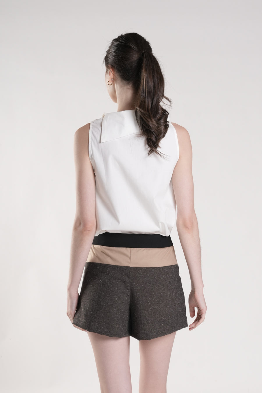 MORTES Color Blocked Shorts (Black and Khaki)