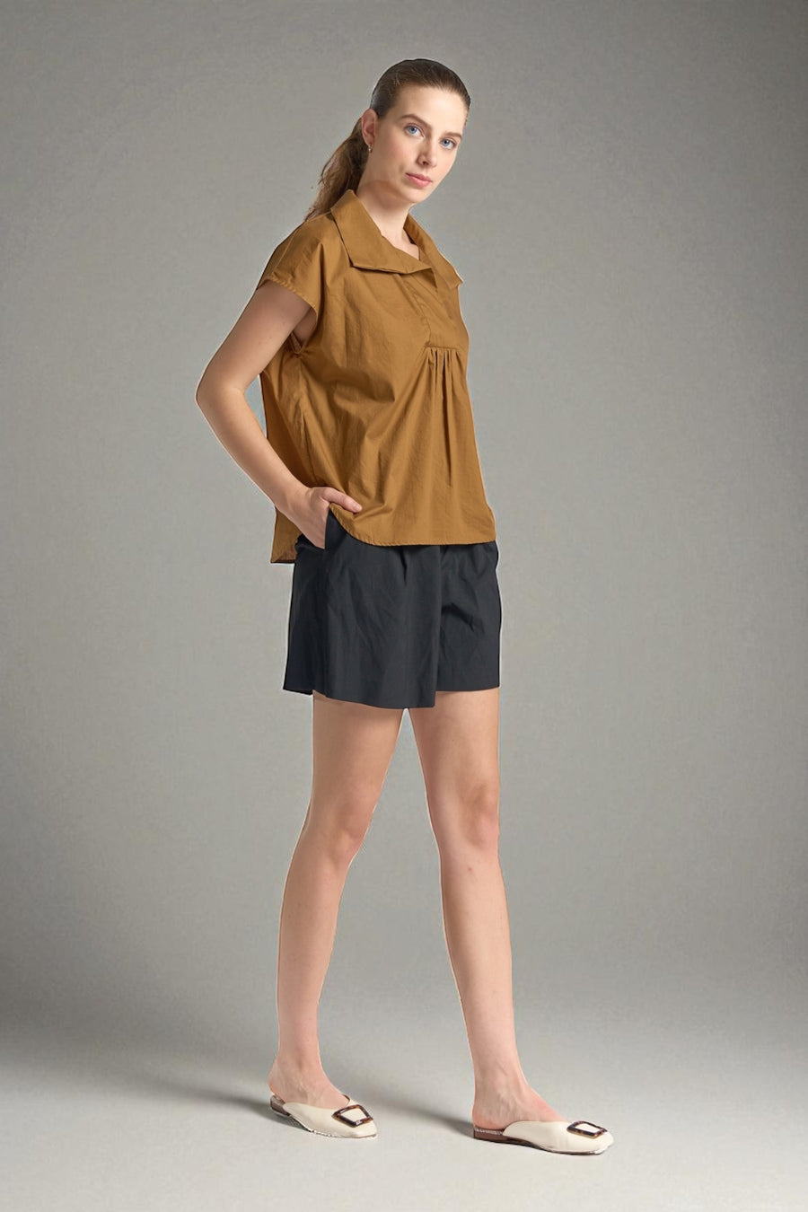 RIVOLI Wide Placet Top (Caramel)