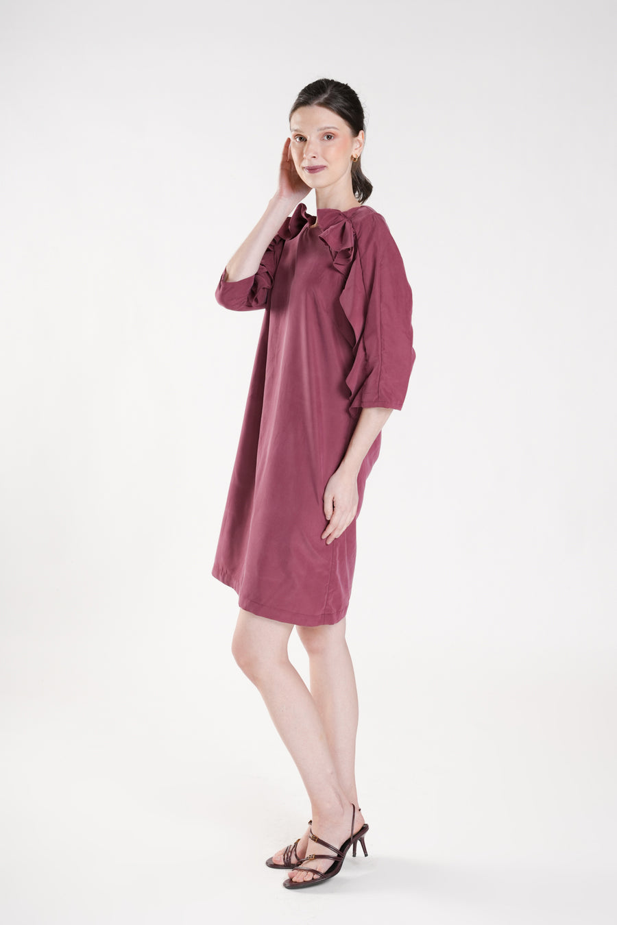 RAMEY Ruffle Detail Shift Dress (Mulberry Red)