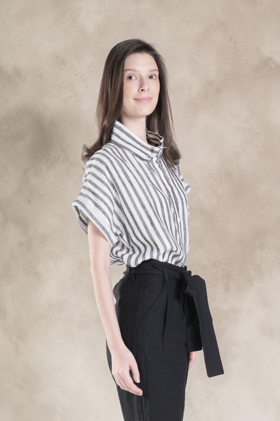 CHARLOTTE High Neck Button Down Top