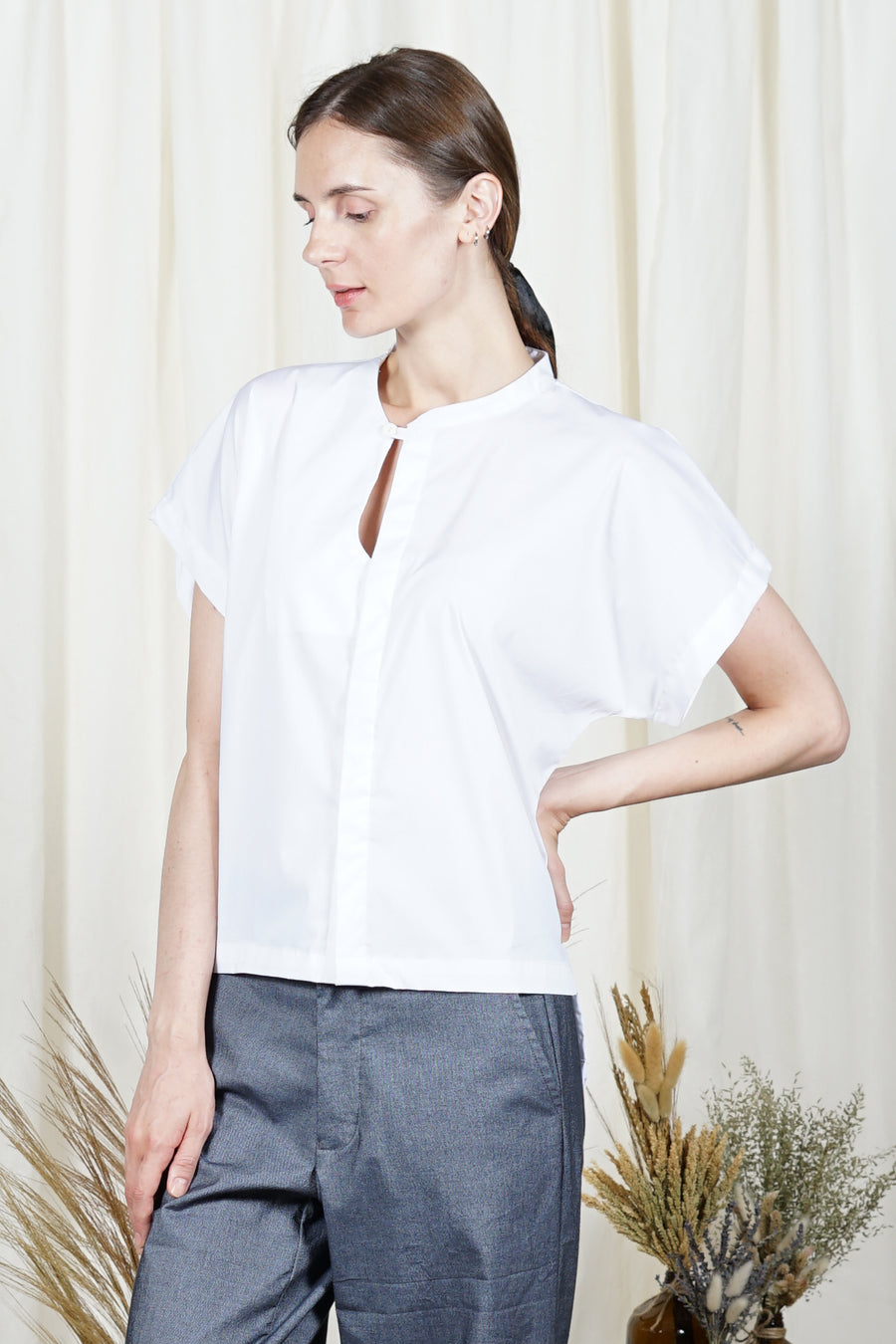 PILILANI Placket Detail Top (WHITE)